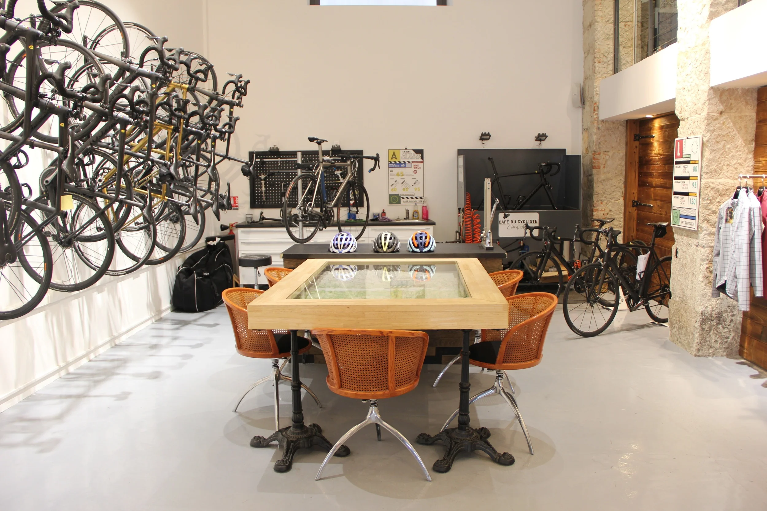 Le café des cyclistes hotsell